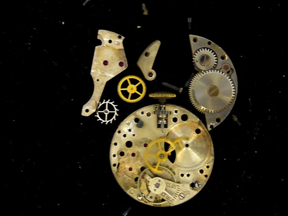 本物志向。古い時計のパーツです。　jw-378 1枚目の画像