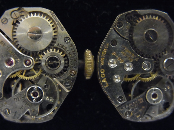 古いレディース時計のジャンク2個セットです。t-18 1枚目の画像
