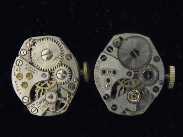 古いレディース時計のジャンク2個セットです。t-20 1枚目の画像