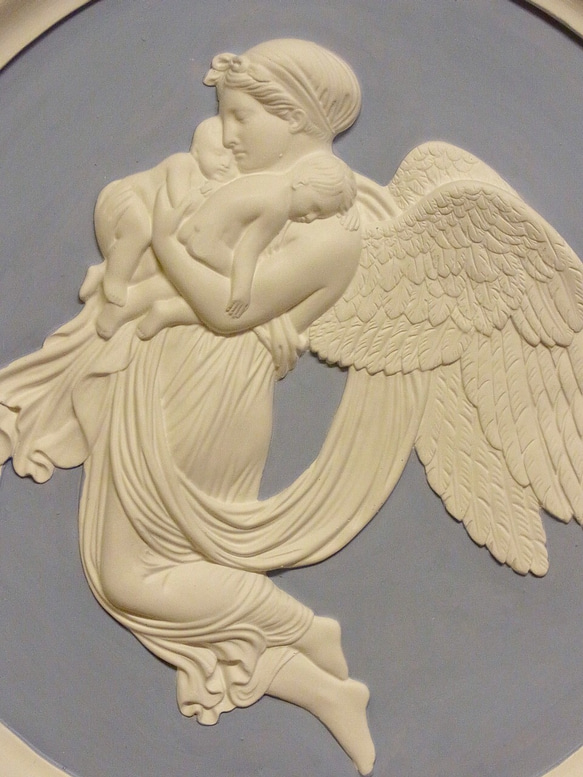 イタリア製の石膏レリーフ「 夜の天使」です。 7枚目の画像