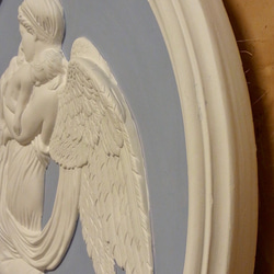 イタリア製の石膏レリーフ「 夜の天使」です。 9枚目の画像