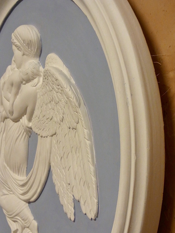 イタリア製の石膏レリーフ「 夜の天使」です。 9枚目の画像