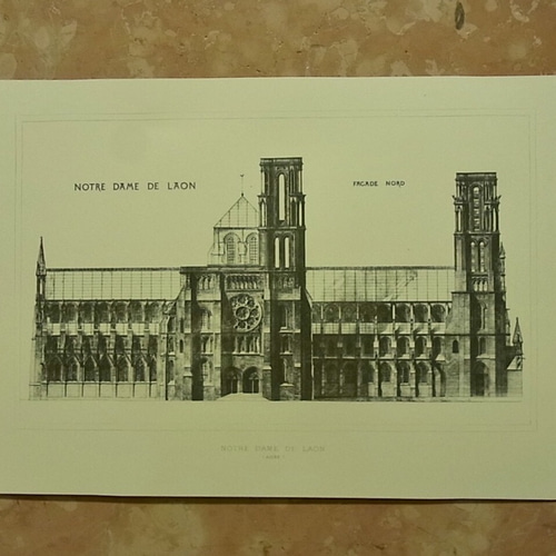 13世紀頃 フランスのランのノートルダム大聖堂の正面の建築パースです