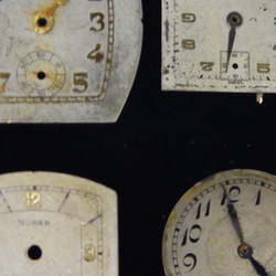 古い時計の文字盤のみ5枚セットです。JW-222 3枚目の画像