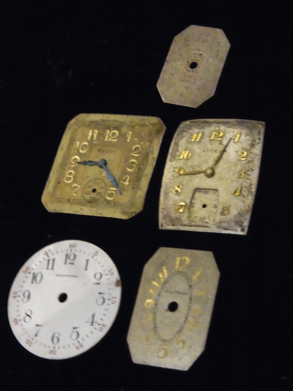 古い時計の文字盤のみ5枚セットです。JW-225 3枚目の画像