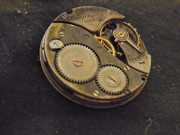 本物志向。1919年に製造されたエルジン社の腕時計のジャンク品です。 JW -191 5枚目の画像