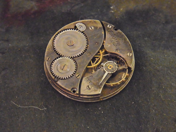 本物志向。1919年に製造されたエルジン社の腕時計のジャンク品です。 JW -191 7枚目の画像