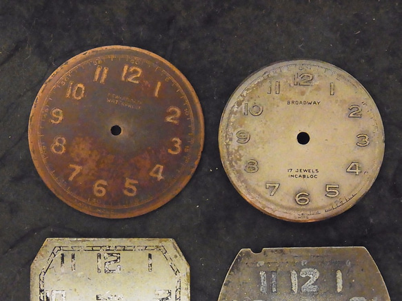 本物志向。古い腕時計の文字盤のみ4枚セットです。JW -204 5枚目の画像