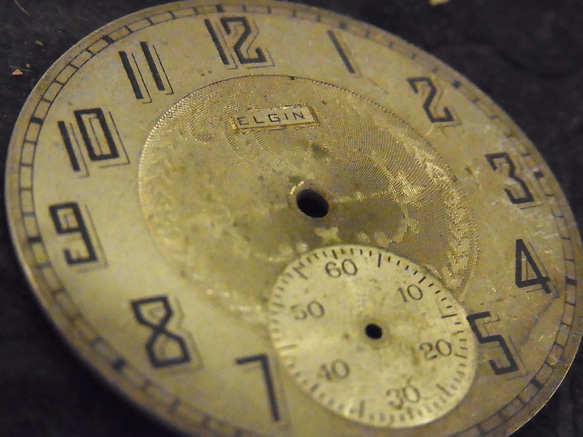 本物志向。古いエルジン社の懐中時計の文字盤のみです。JW -207 4枚目の画像