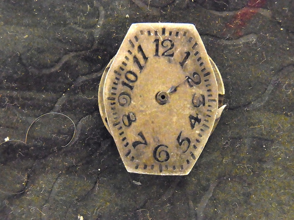 本物志向。古いレディース腕時計のジャンク品です。 JW -216 1枚目の画像