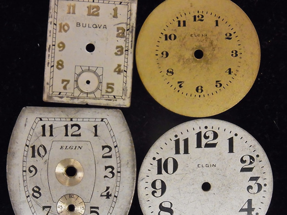 本物志向。古い腕時計の文字盤のみ4枚セットです。JW -324 1枚目の画像