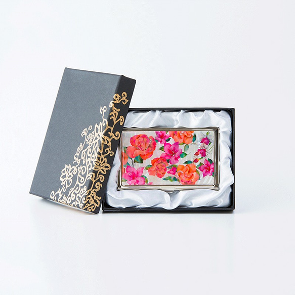 天然貝 名刺カードケース（バラ・フクシア・ツツジ ～愛の花言葉～）＜螺鈿アート＞【ギフト対応】 2枚目の画像