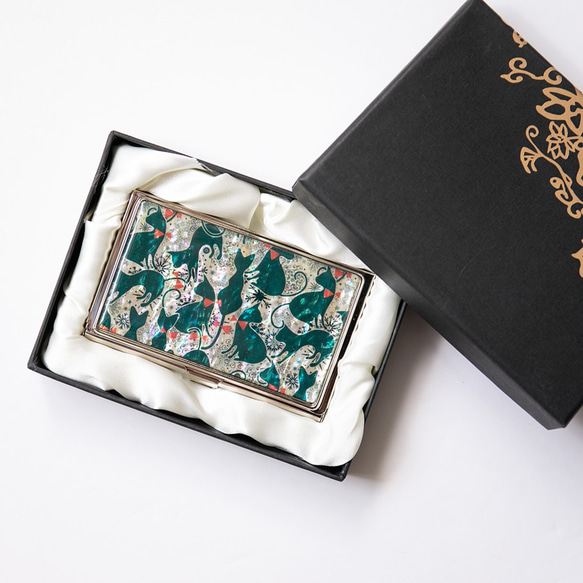 【限定再販】天然貝 名刺カードケース（キュートキャット・グリーン）シェル・螺鈿アート｜ギフト・プレゼントにおすすめ 1枚目の画像