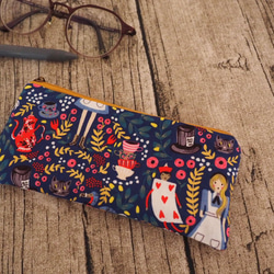 限量款 原創手工縫製筆袋 眼鏡袋 餐具袋 海軍藍愛麗絲夢遊仙境 第1張的照片