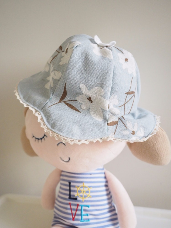 手工製作雙面防風防曬棉質帽子 適合成人小孩嬰兒 清雅小白花圖案 第3張的照片