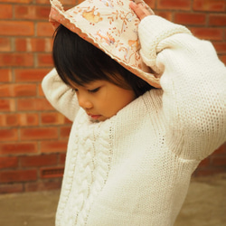 手工製作雙面防風防曬棉質帽子 適合成人小孩嬰兒 杏色狐狸小兔松鼠圖案 第5張的照片