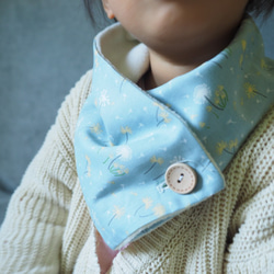 粉藍清雅小花夾棉保暖嬰兒/小童圍巾 第2張的照片