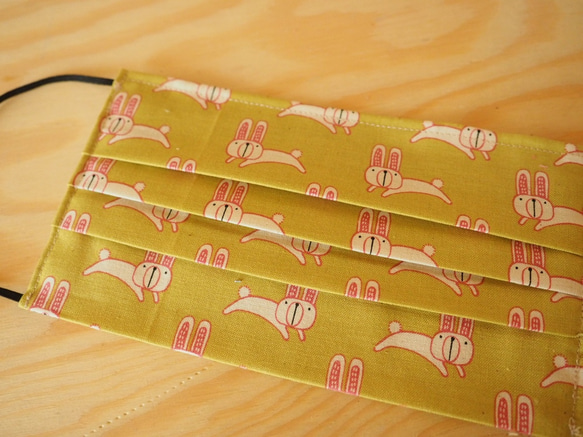 黃色小兔 環保可洗布口罩 可放入濾芯或即棄口罩 第2張的照片