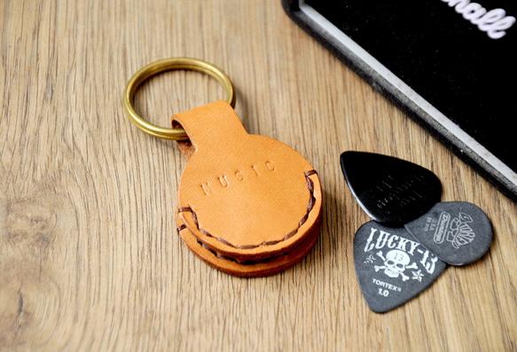 真正的吉他挑選鑰匙扣（雕刻·免費） 第1張的照片