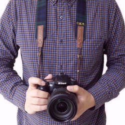 [特價]Scottie Oxford Field 英倫風綠色格子相機背帶(粗) 第4張的照片