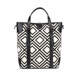 Leather-Trimmed Geometry Print Canvas Tote Bag 第3張的照片