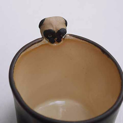 のぞきマグ茶色/茶パグ 5枚目の画像