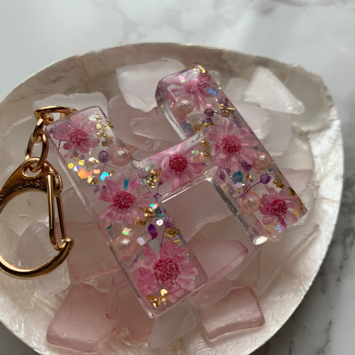 オーダー受付 イニシャル レジン キーホルダー その他雑貨 COSMIC 