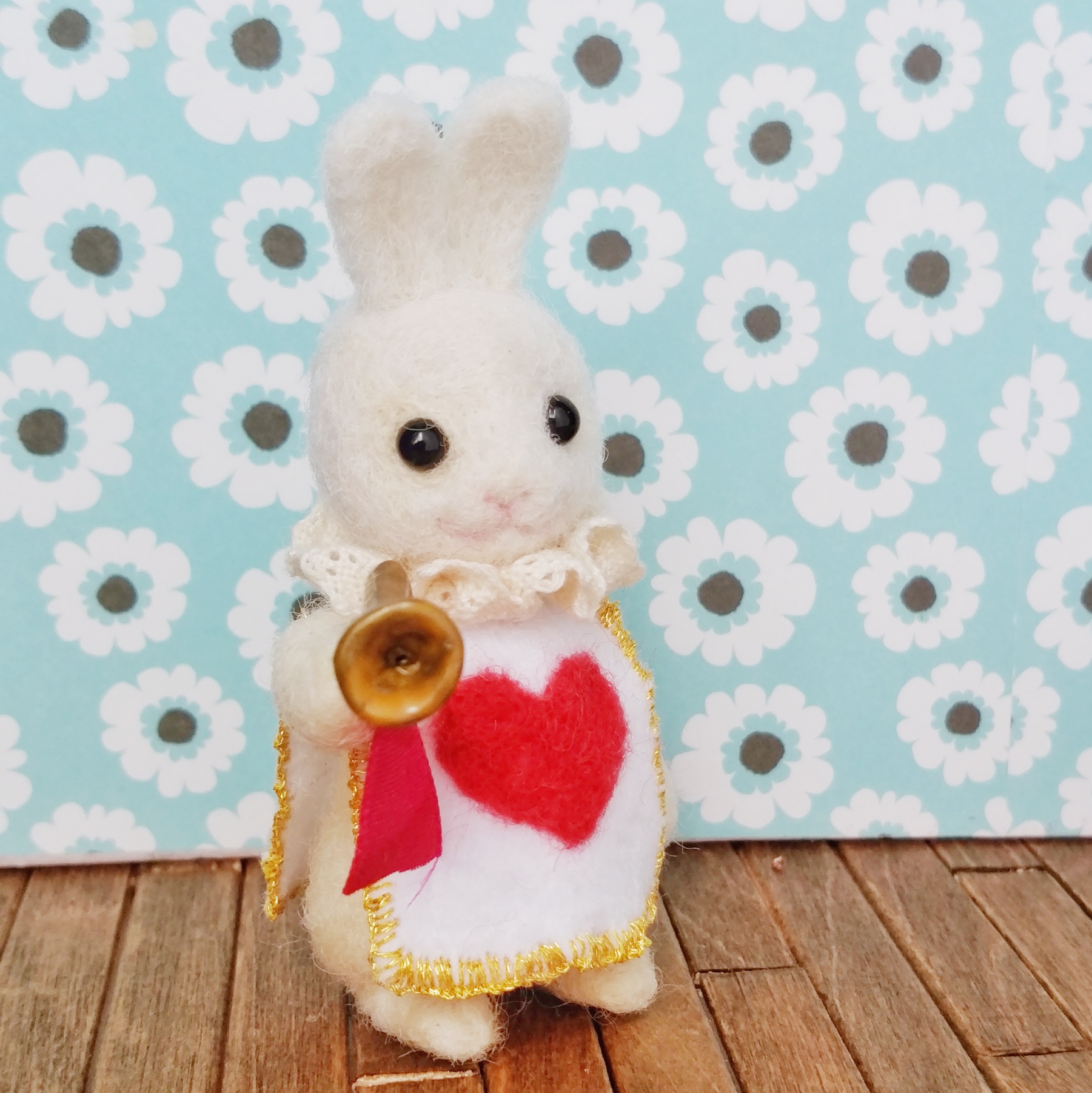 ☆様　うさぎ羊毛フェルトお手手付き