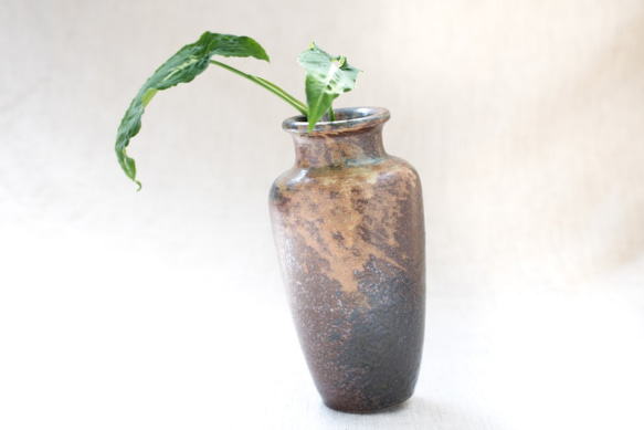 花瓶・陶器・焼き物・轆轤ろくろ・手作りの陶器・釉薬焼成 1枚目の画像
