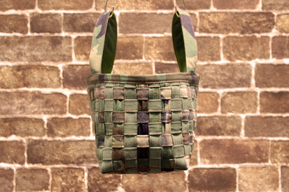 Woven tote mini camo x camo 2枚目の画像