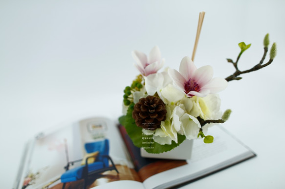 人造花飾-白盆粉辛夷香氛小品 第3張的照片