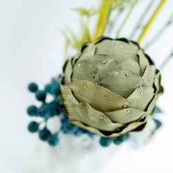 人造花飾-風信子尤佳球藍果實白盆花飾 第2張的照片