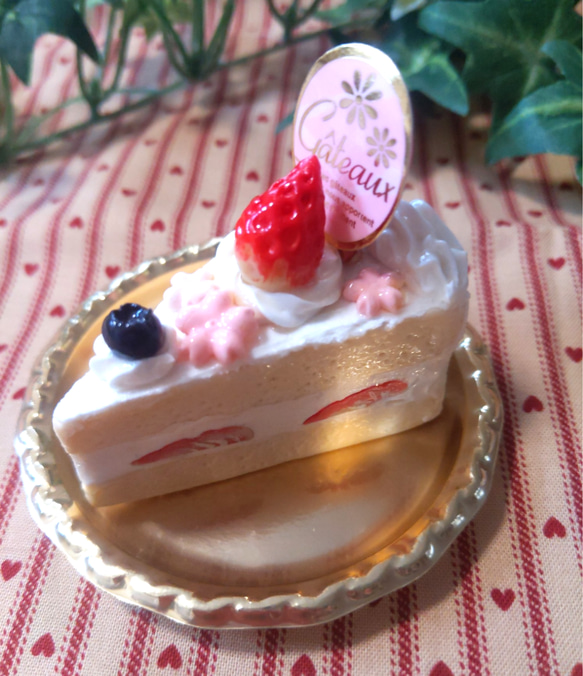 苺ショートケーキのメモスタンド    フェイクスイーツ 1枚目の画像