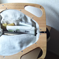 マダガスカル産ラフィアとヴィンテージ帆布の木工口金デザインバッグ 4枚目の画像