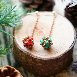Minimily - 聖誕彩球 - 水晶串珠耳環 (耳針/耳夾) 聖誕節限定 第2張的照片