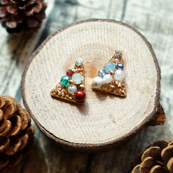 Minimily - 單層聖誕樹 - 幾何三角耳環 (耳針/耳夾) 聖誕節限定 第3張的照片