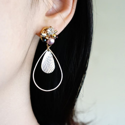 Minimily - 銳變的女人 - 水晶珍珠18K吊飾耳環 (316L不鏽鋼抗敏耳針 / 耳夾) 第8張的照片