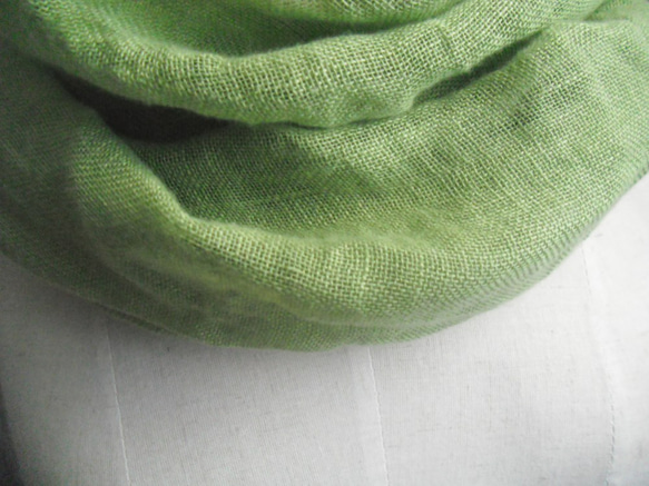 ラスト1★リネンガーゼ　スヌード　淡い緑　140㎝ 2枚目の画像