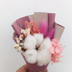 本物の花と||白い雲綿の植木鉢ドライフラワー小さな花束の結婚式の小さなものでクラフト紙袋 2枚目の画像