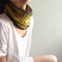 手工鉤織領口  |  多用途圍巾  |  個性配飾  |  芥茉黃色 第1張的照片