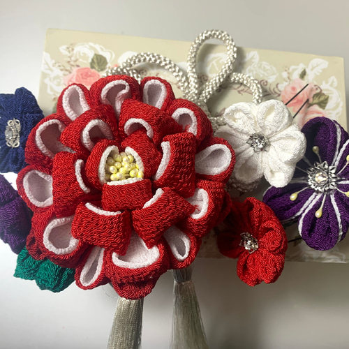 オーダーメイド／受注生産】つまみ細工／髪飾り【成人式／七五三