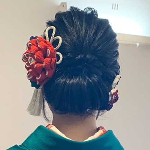 オーダーメイド／受注生産】つまみ細工／髪飾り【成人式／七五三／卒業