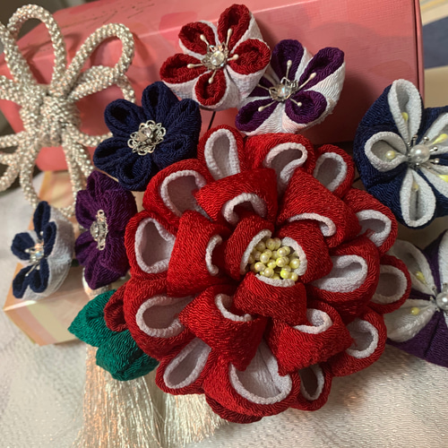 オーダーメイド／受注生産】つまみ細工／髪飾り【成人式／七五三