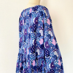 貓森林*寬鬆長袖插肩連衣裙*鳥兒和花朵圖案* 100％棉*藍紫色 第9張的照片