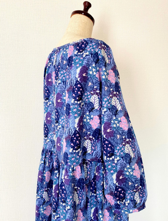 貓森林*寬鬆長袖插肩連衣裙*鳥兒和花朵圖案* 100％棉*藍紫色 第9張的照片