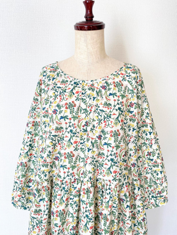 春季*鳥類和花卉圖案*寬鬆的長袖插肩連衣裙* 100％棉*白色 第8張的照片