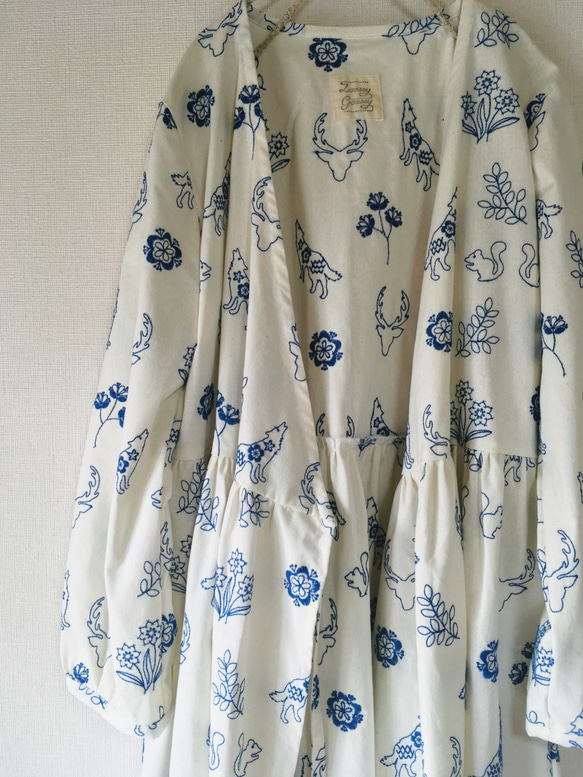 刺繡花卉和動物*絲帶領帶Kashkuru禮服* Haori *米白色 第7張的照片