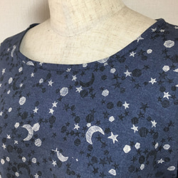 月亮和星塵*半袖簡約喇叭裙*夜空圖案 第10張的照片