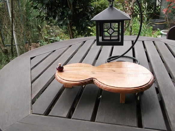 ひょうたん型ミニテーブル 2枚目の画像