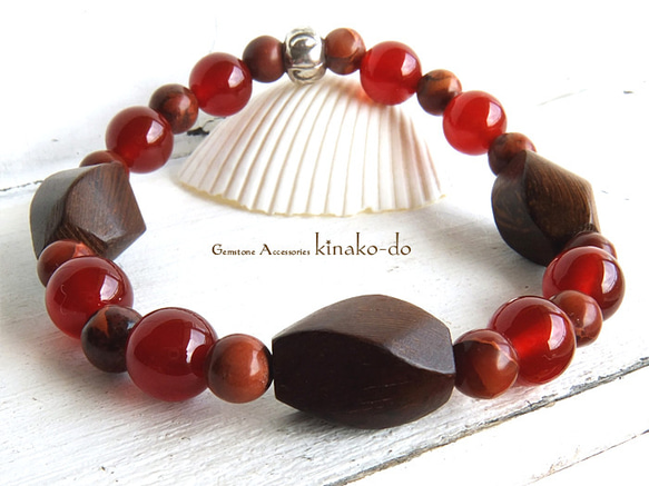 woodbeads series＊RED AGATE＊～天然石ブレスレット 1枚目の画像